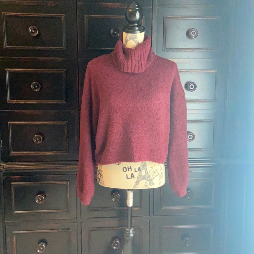 Slightly worn! New condition! No spots or snags.